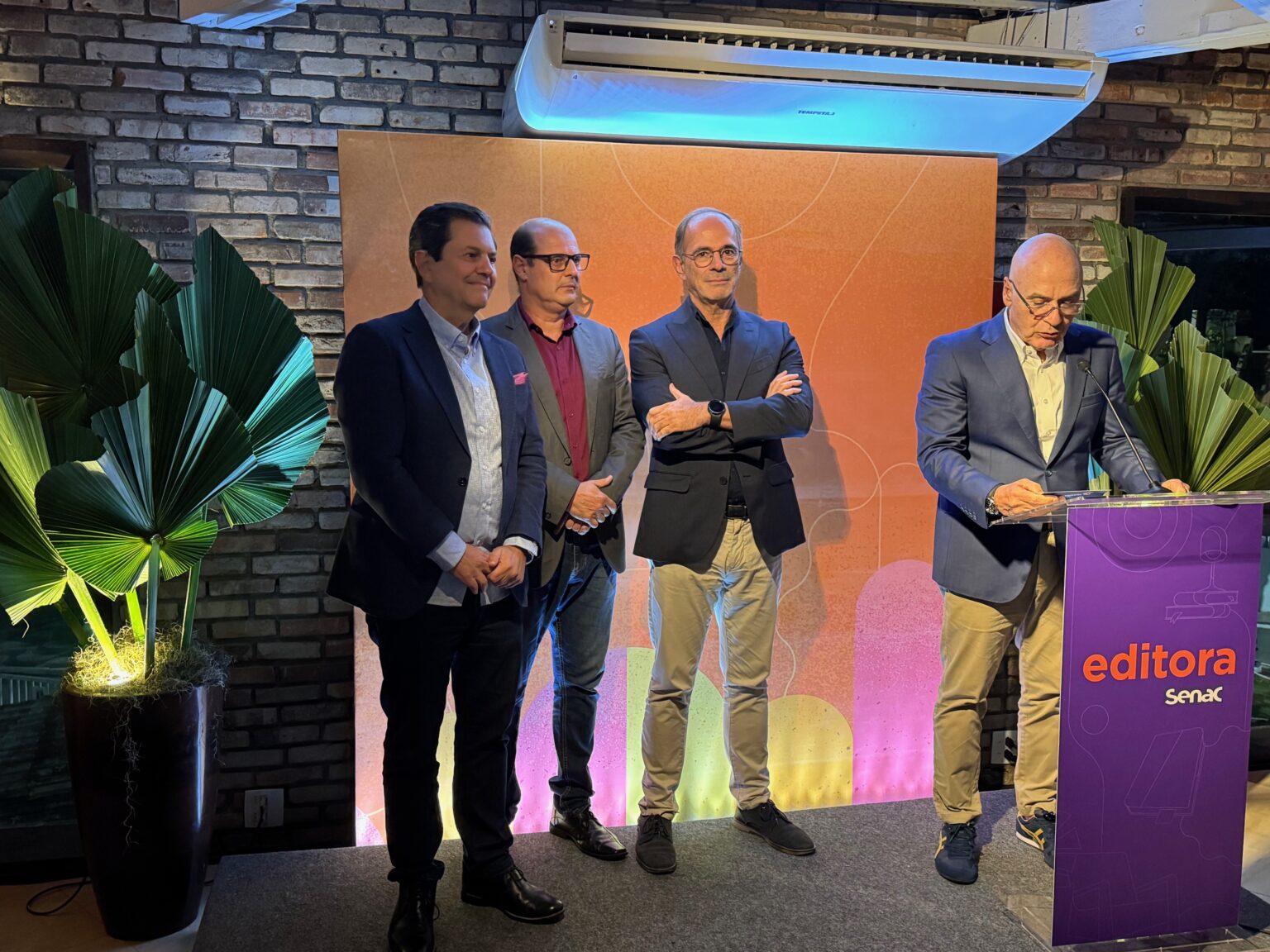 Senac RJ Brasil publica nuevo libro de Otavio Leite sobre los impactos del Tax Free