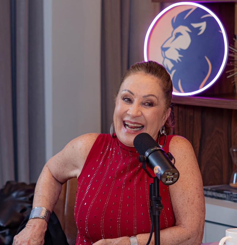 Brasileña Betth Ripolli cautiva a los internautas en su participación en “Maximus el Podcast” con su entusiasmo y su inspiradora visión de la vida