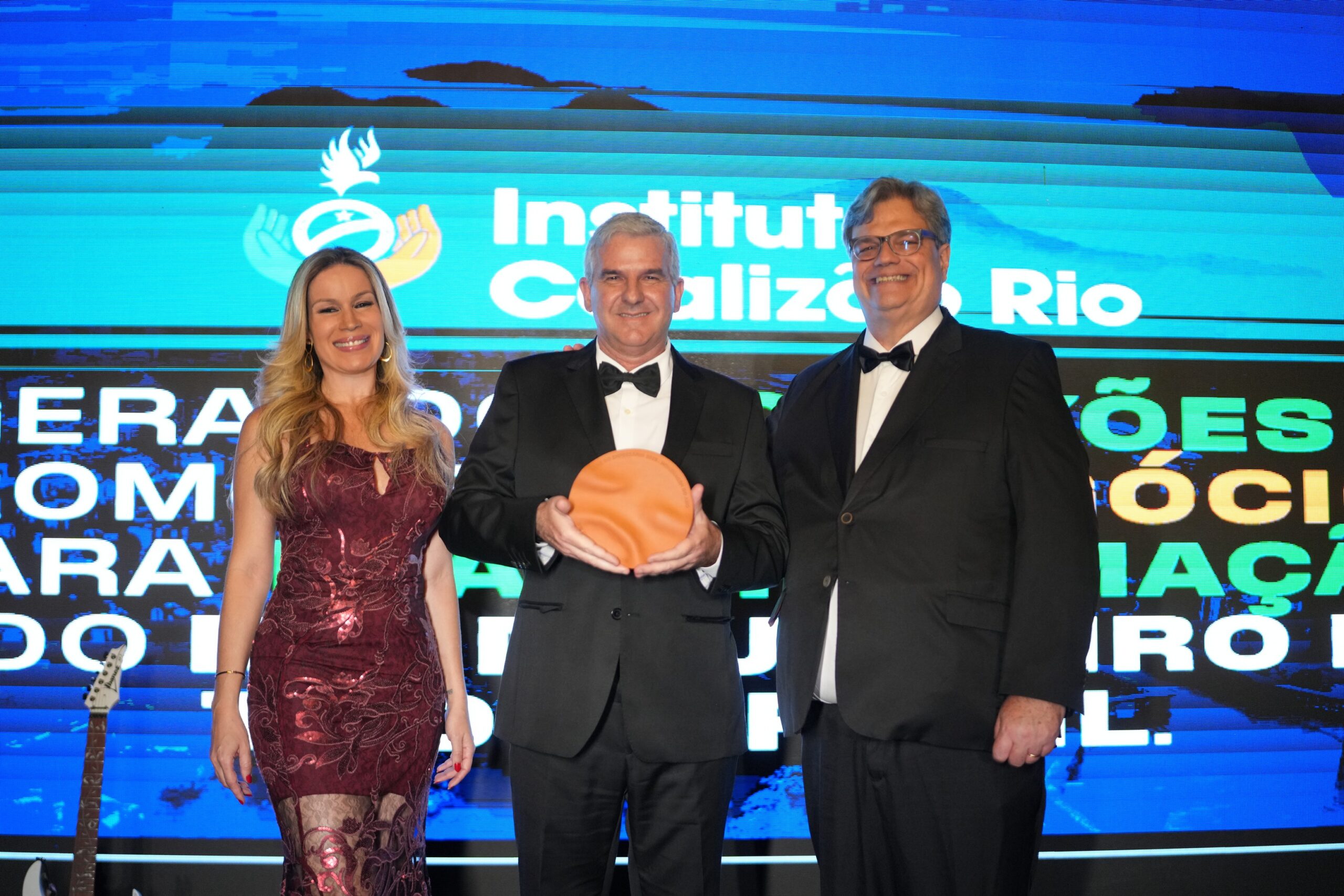 El Baile do Empresário reafirma el liderazgo del Instituto Coalizão Rio y celebra a figuras que inspiran el desarrollo del Estado