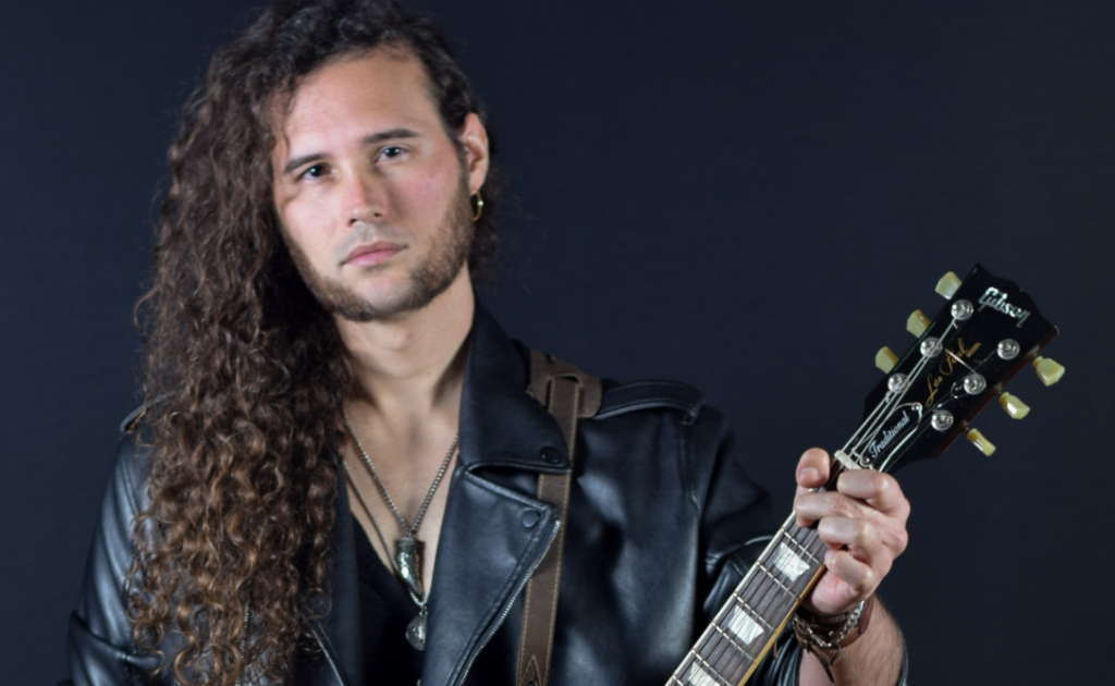 Nathan Fronza (Erik Machado)