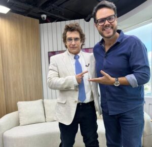 Doctor Alexander Bez y presentador Vinicius Valverde / Foto: Acervo personal 