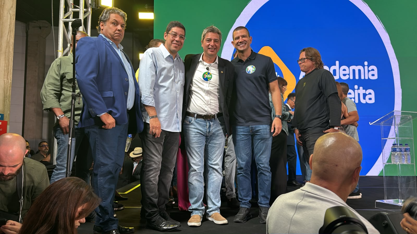 Brasil fortalece la comunicación política: Flávio Bolsonaro reúne a líderes del PL